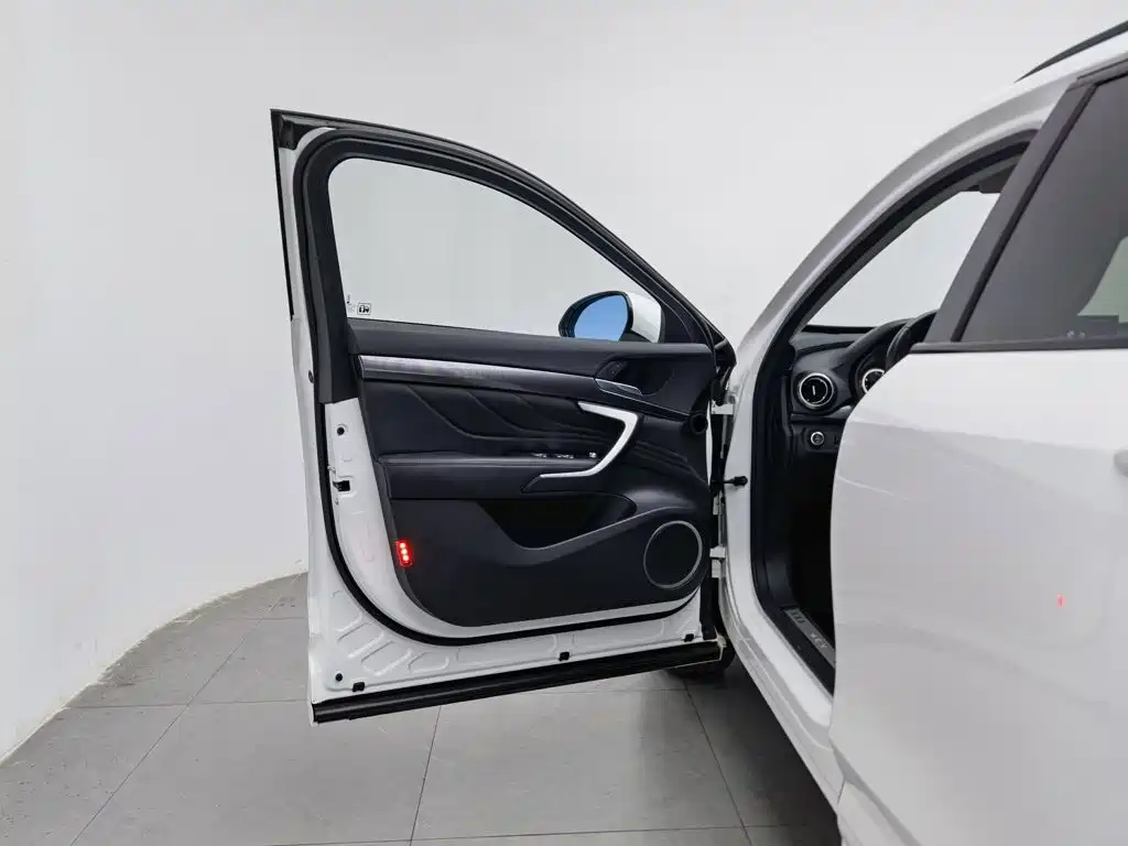 Wey Wey VV7 — миниатюра 8