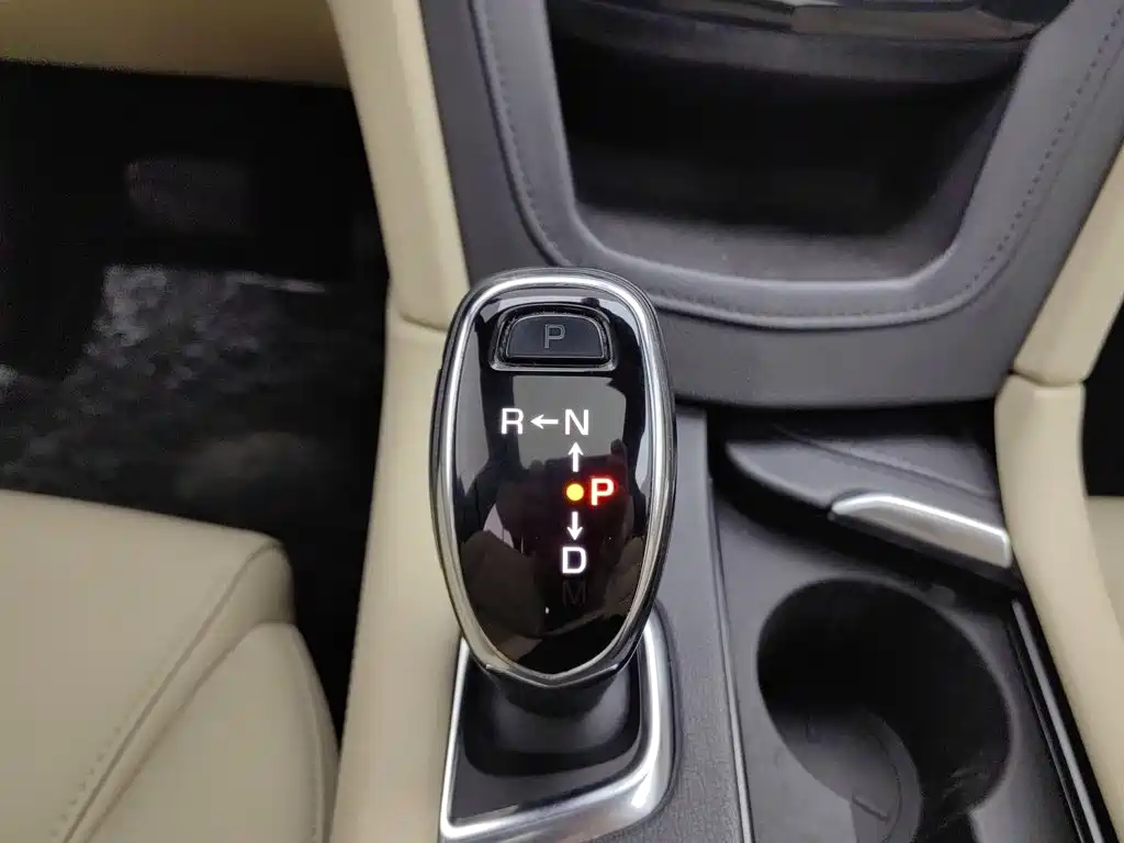 Cadillac XT5 — миниатюра 13