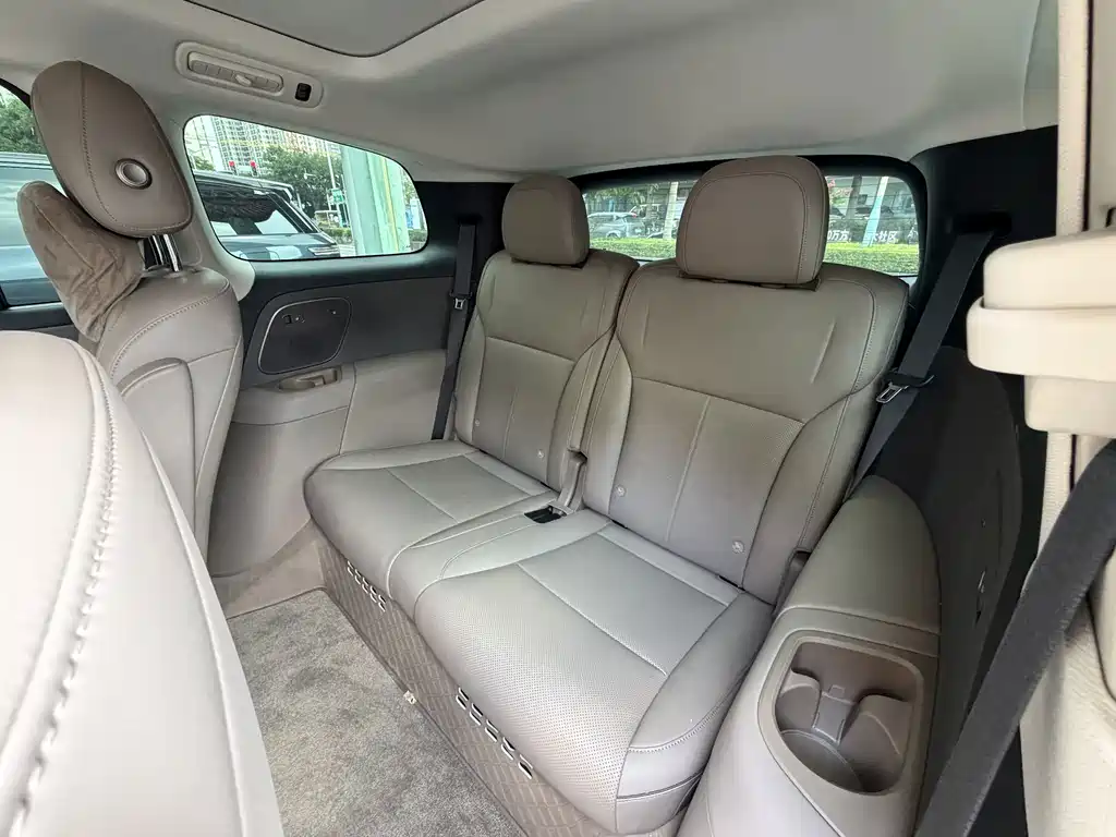 Li Auto Li i8 — миниатюра 10