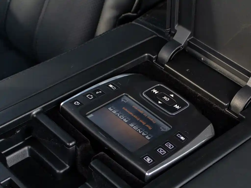 Land Rover Range Rover — миниатюра 19