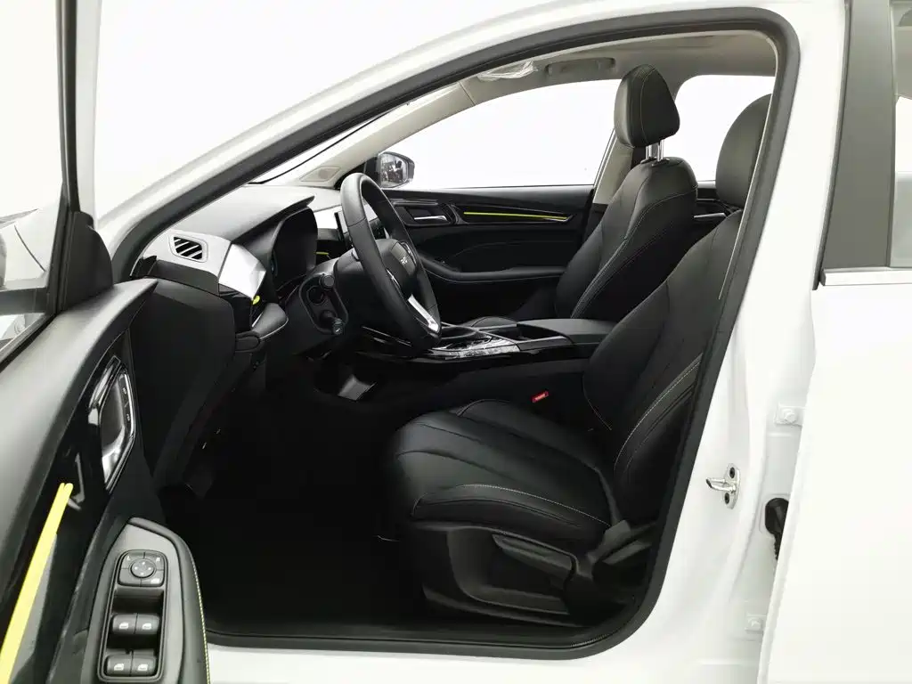 Roewe i5 — миниатюра 10
