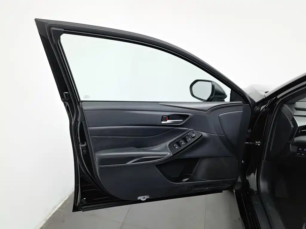 Toyota Avalon — миниатюра 8