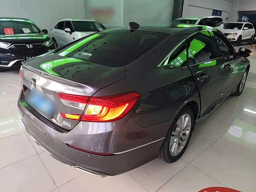 Honda Accord — миниатюра 7