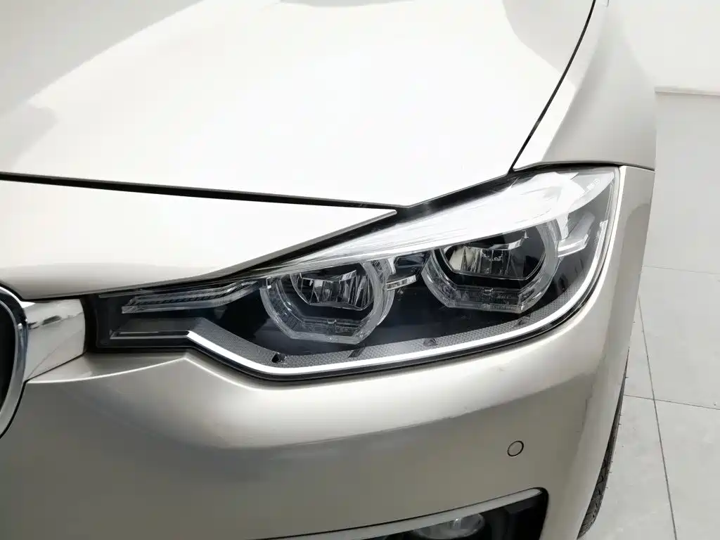 BMW 3 Series — миниатюра 7