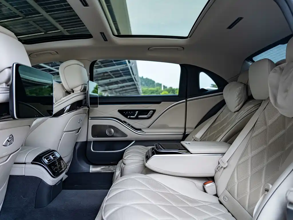 Mercedes-Benz S-Class — миниатюра 21