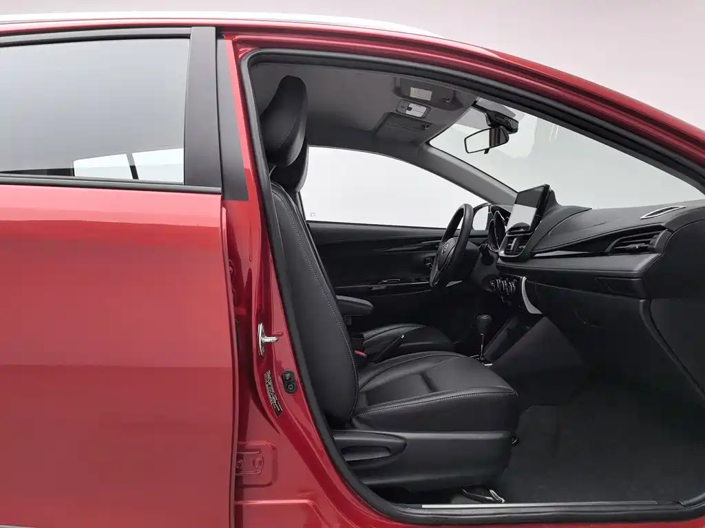Toyota Yaris L — миниатюра 23