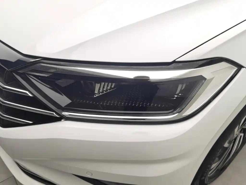Volkswagen Sagitar — миниатюра 7