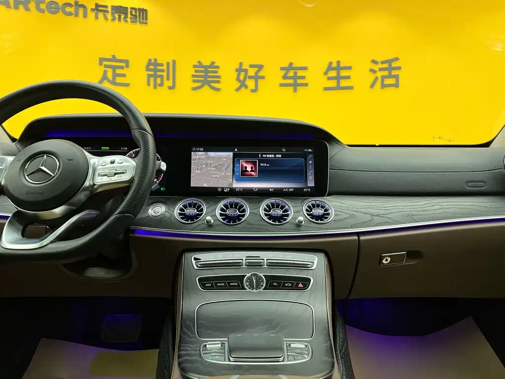 MERCEDES-BENZ E CLASS