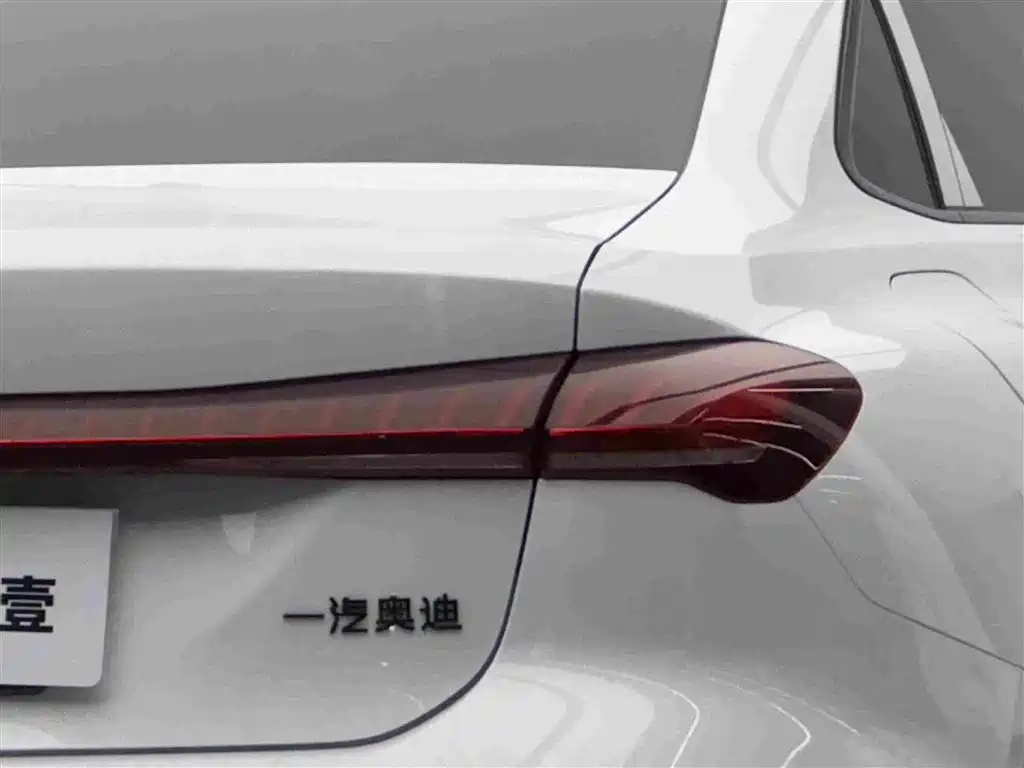 Audi A5L — миниатюра 6