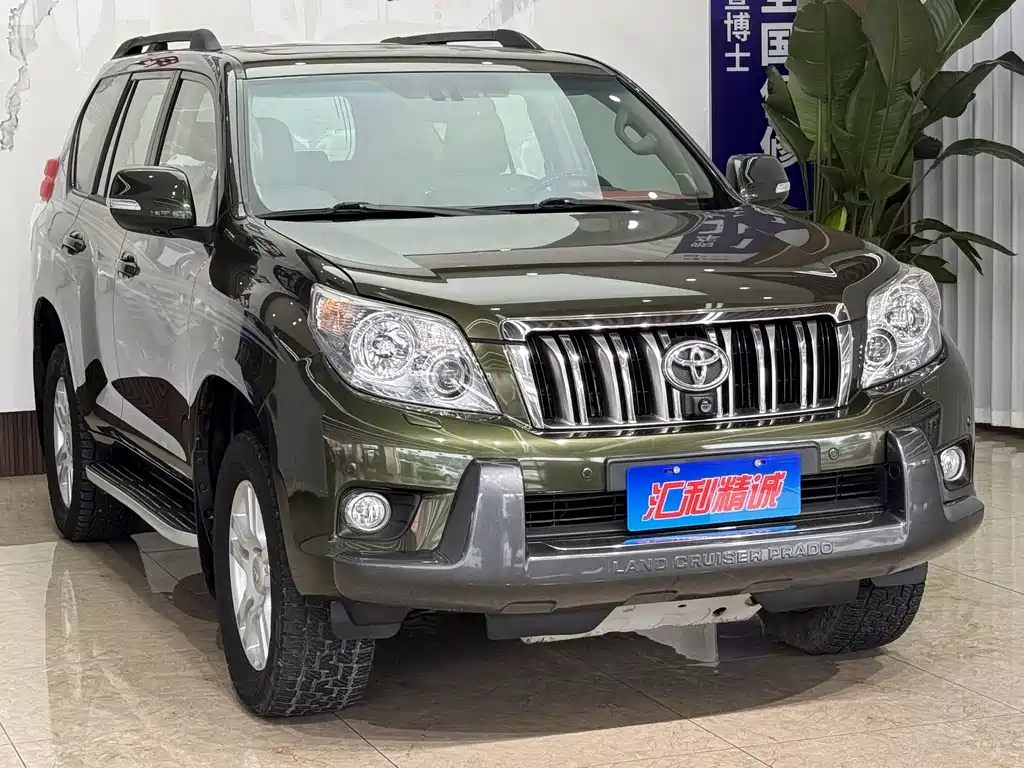Toyota Land Cruiser Prado 2010 4.0L AT VX NAVI
