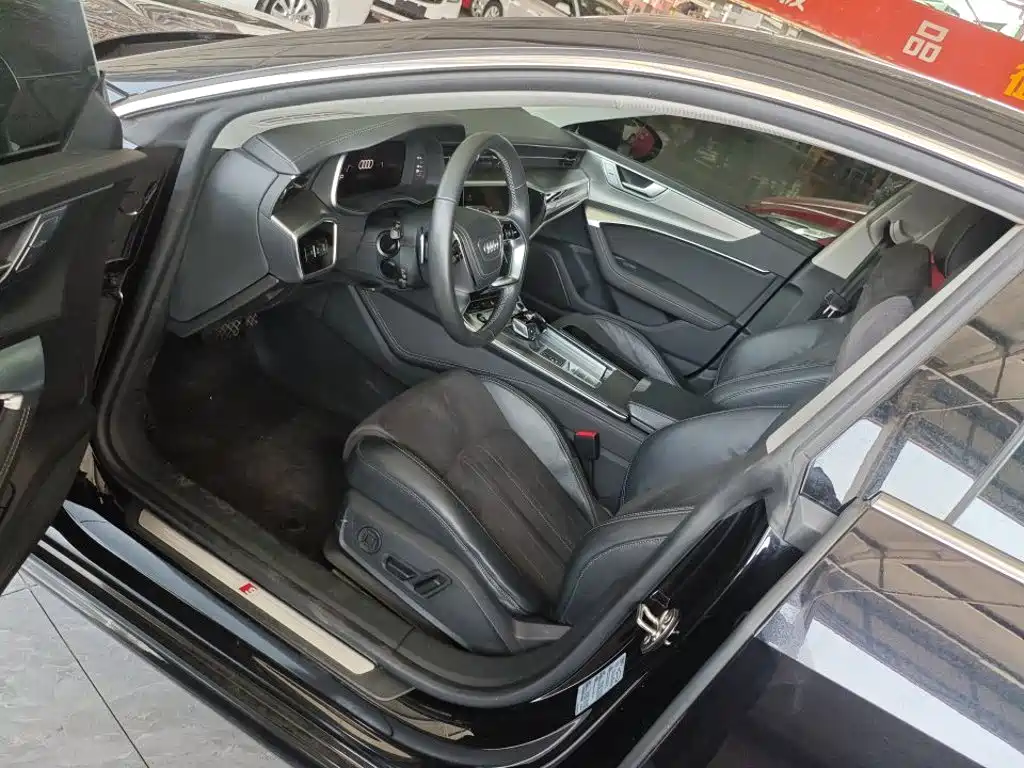 Audi A7L — миниатюра 8