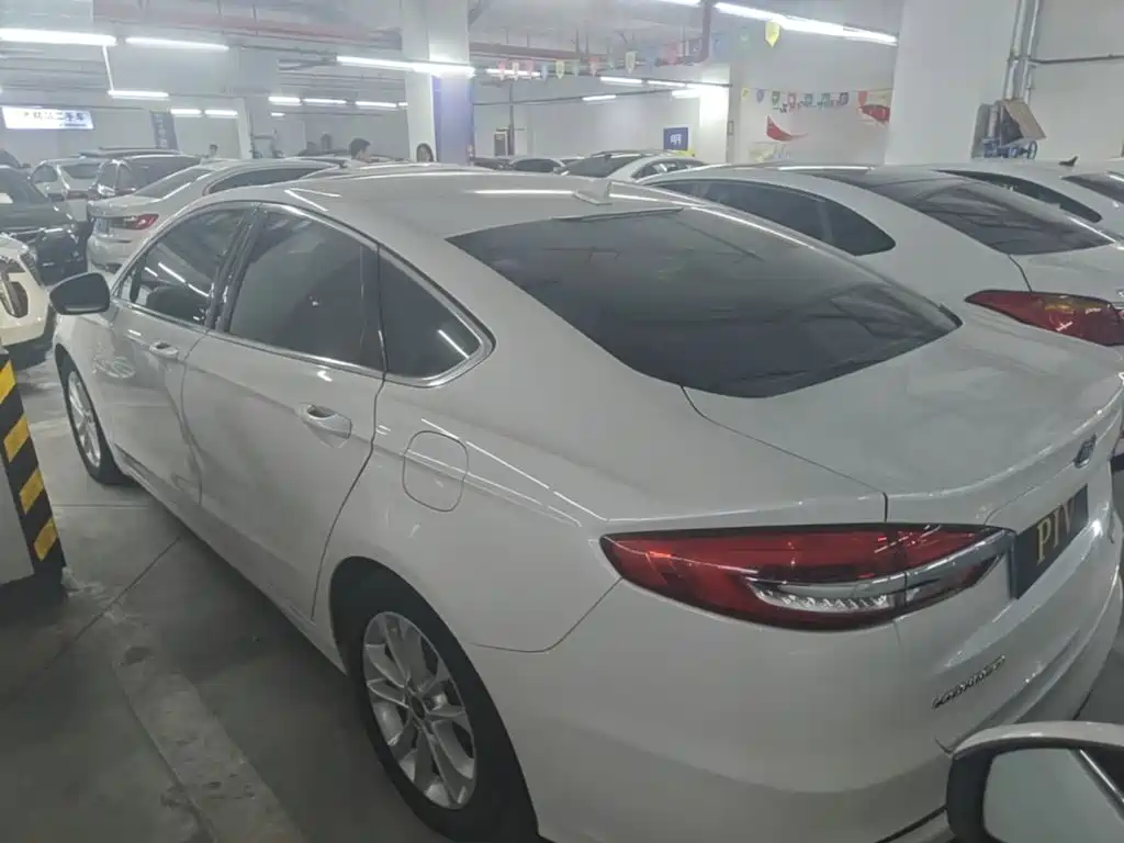 Ford Mondeo — миниатюра 5