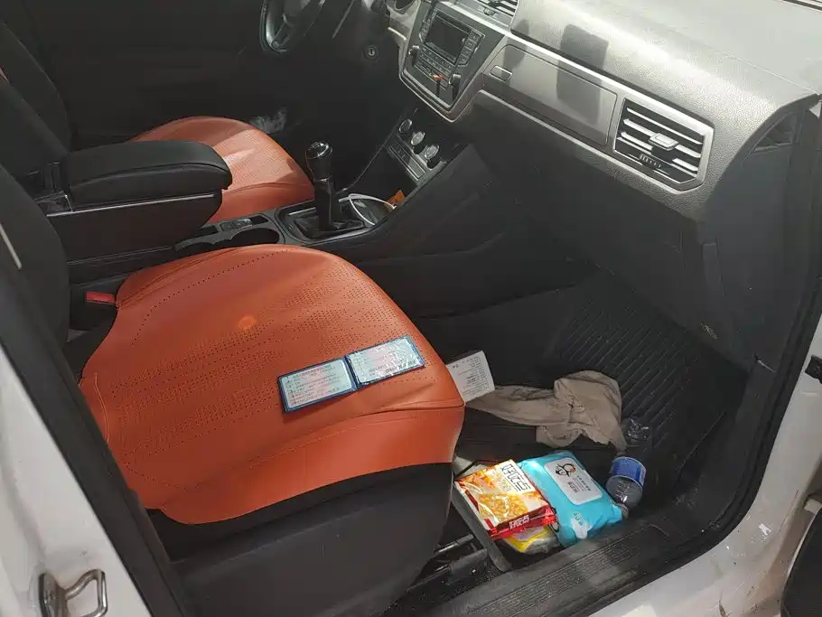 Volkswagen Touran — миниатюра 8