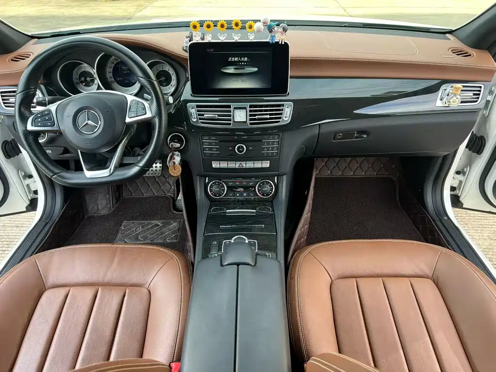 Mercedes-Benz CLS — миниатюра 6