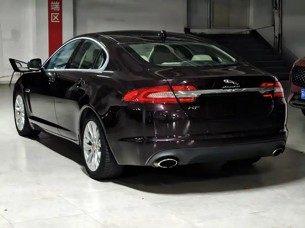 Jaguar XF — миниатюра 4