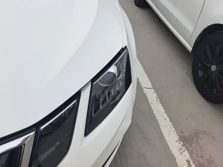 Skoda Octavia — миниатюра 5