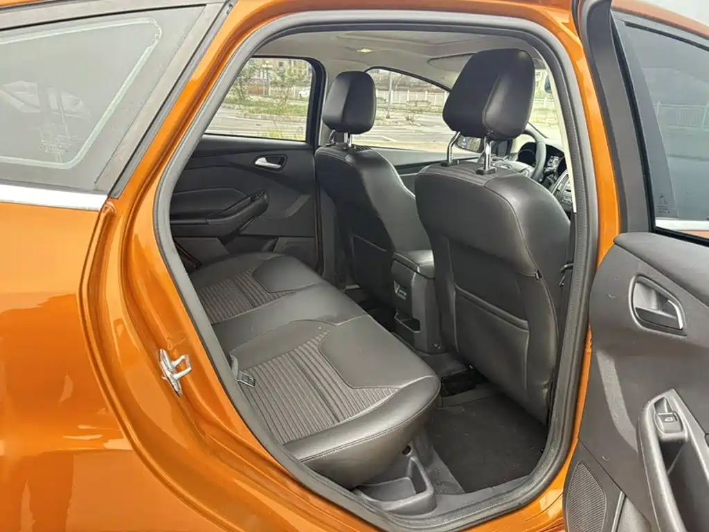 Ford Focus — миниатюра 22