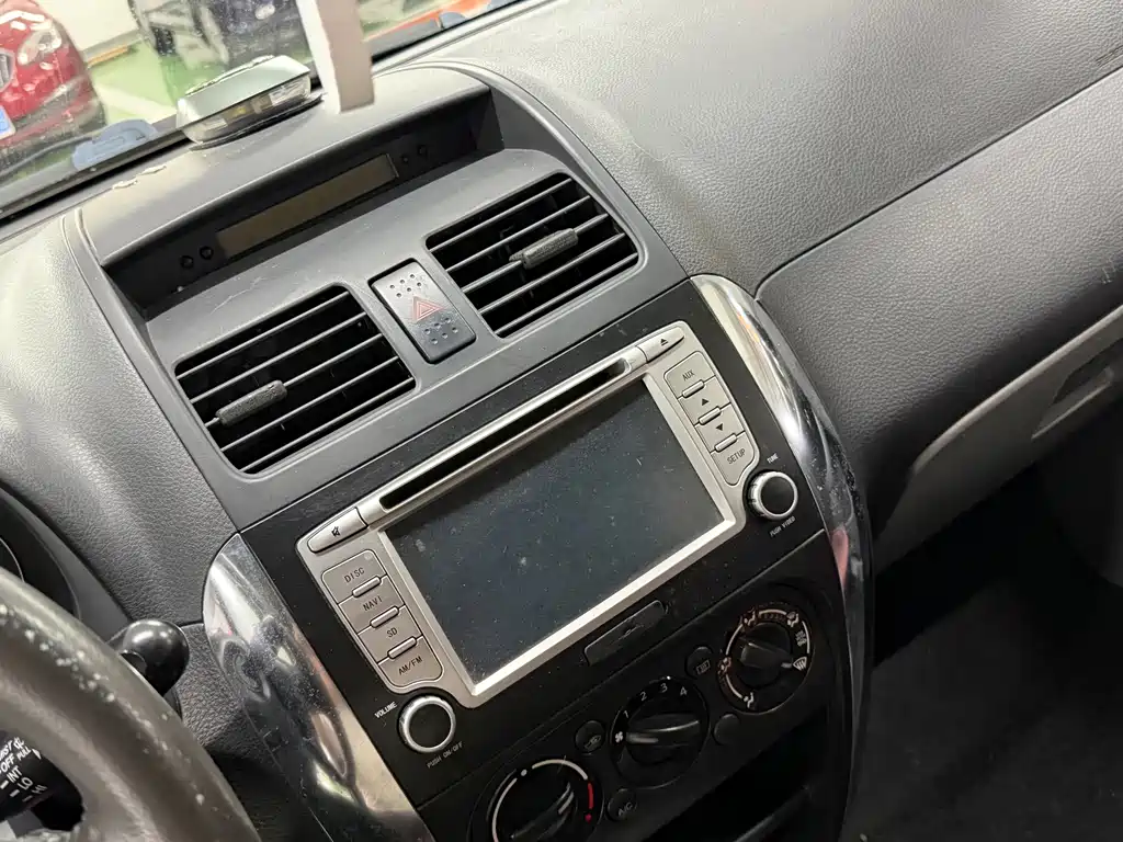Suzuki SX4 — миниатюра 8