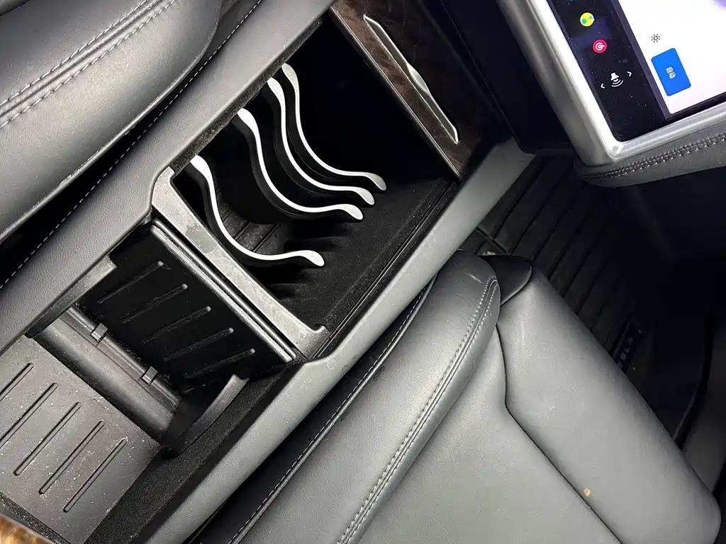 Tesla Model S — фотографии объявления, Фото 36