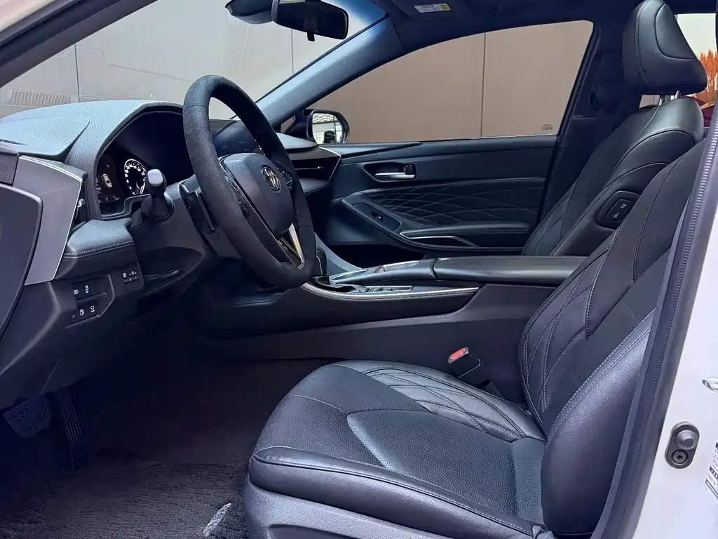Toyota Avalon — миниатюра 4