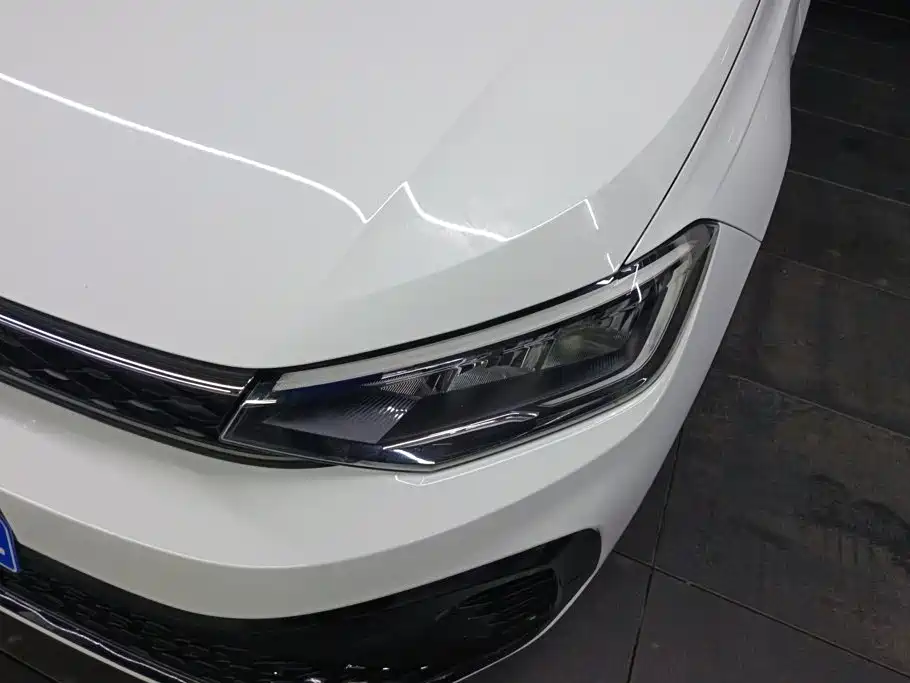 Volkswagen Lavida — миниатюра 5