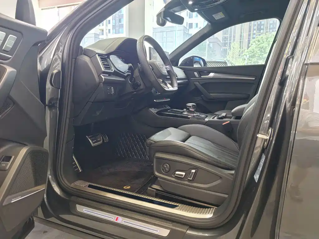 Audi Q5L 2024 45 TFSI Luxury