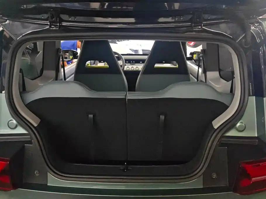 Wuling MINIEV — миниатюра 4