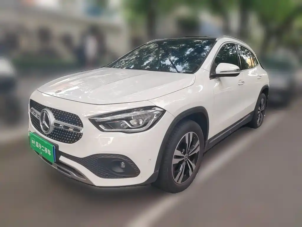 Mercedes-Benz GLA