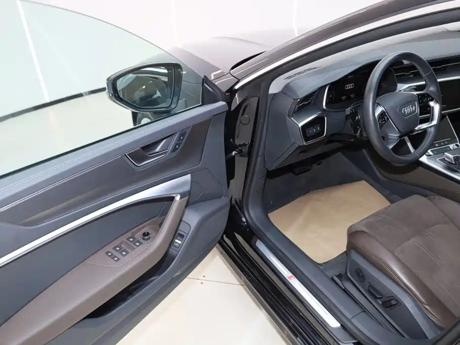 Audi A7L — миниатюра 24