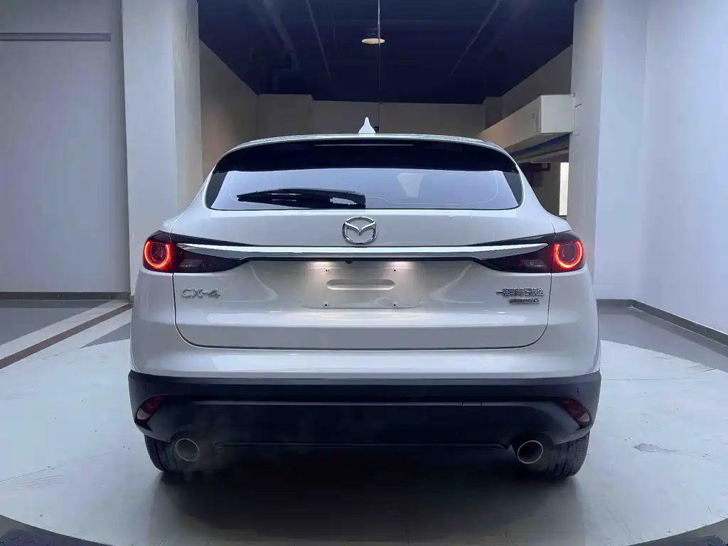 MAZDA CX 4