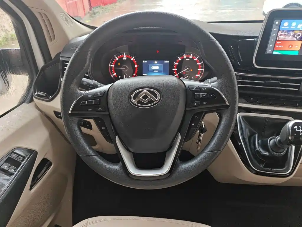 Maxus V90 — миниатюра 3