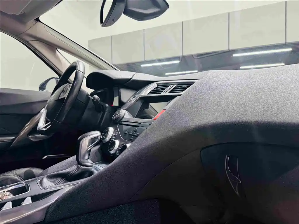 DS DS 5 — миниатюра 29