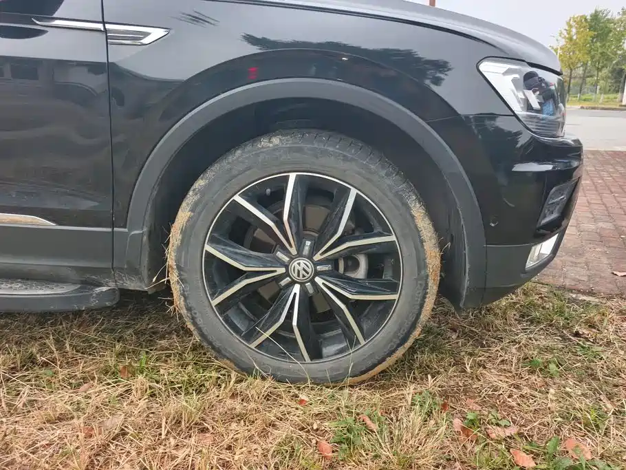 Volkswagen Tiguan L — миниатюра 6