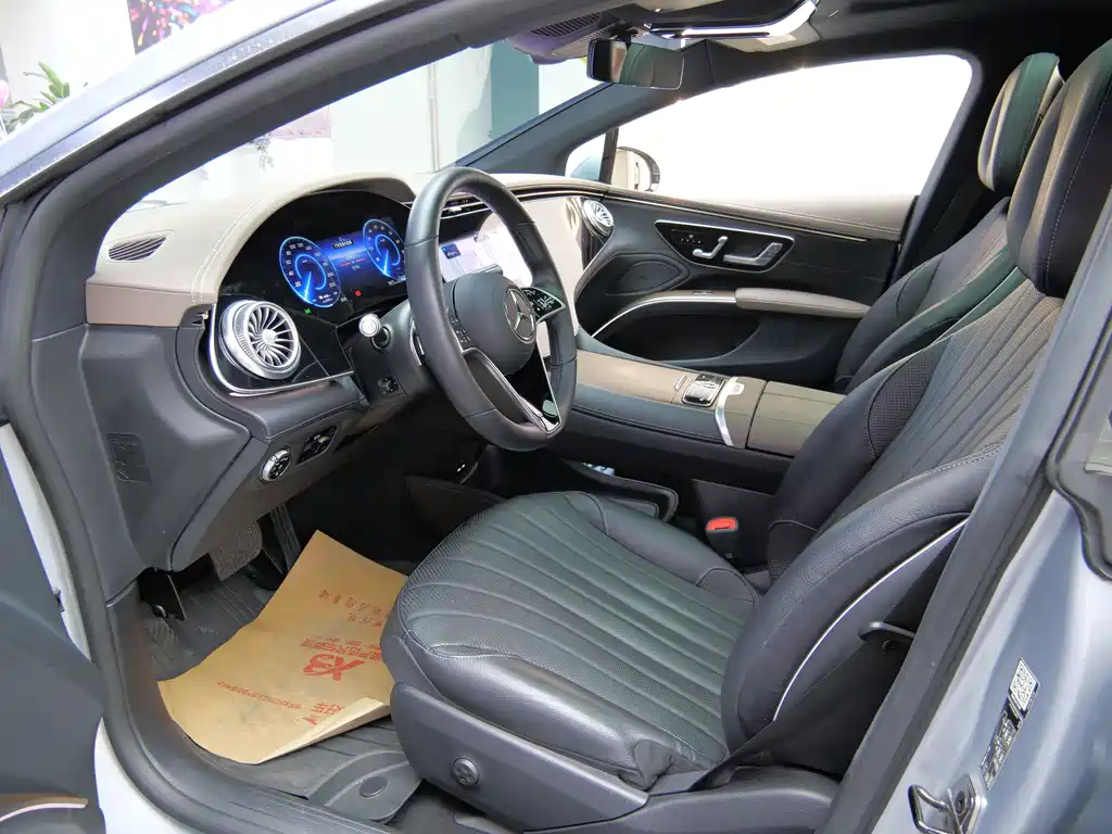 Mercedes-Benz EQS 2022 450+