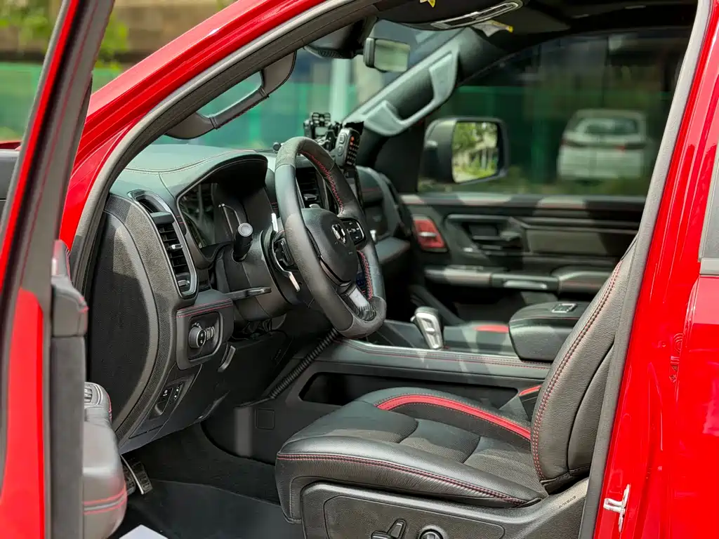 Ram Trucks 2023 6.2T