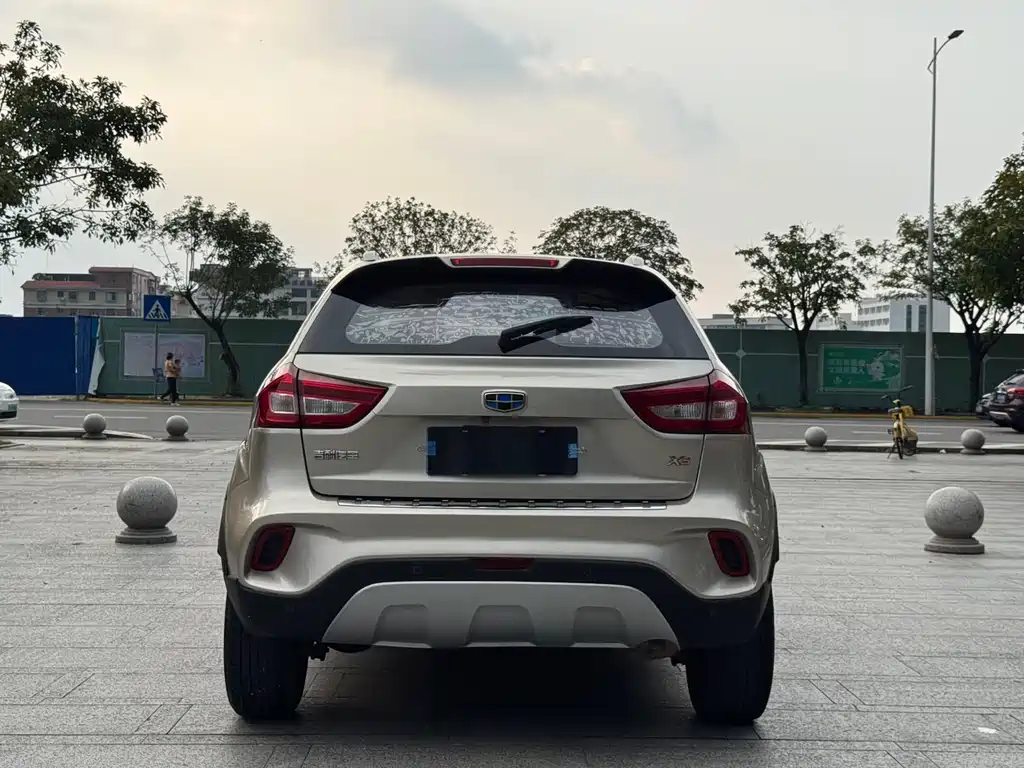 Geely Vision X3 — миниатюра 15