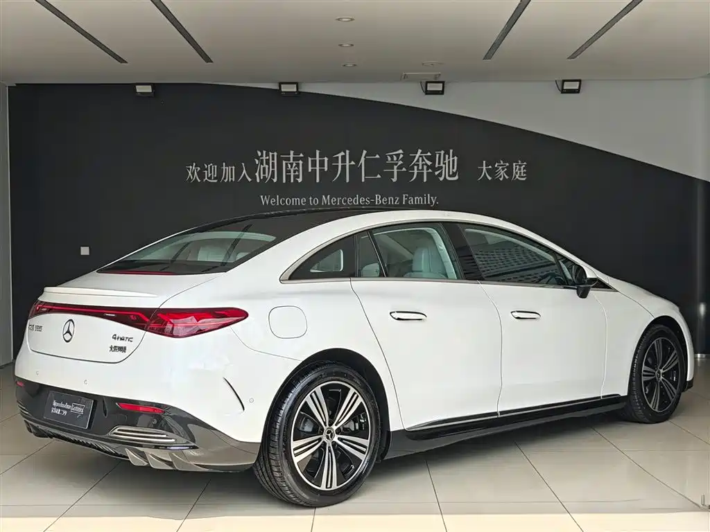 Mercedes-Benz EQE 2025 500 4MATIC