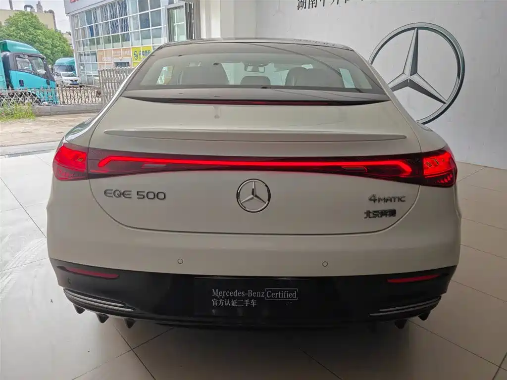 Mercedes-Benz EQE 2025 500 4MATIC