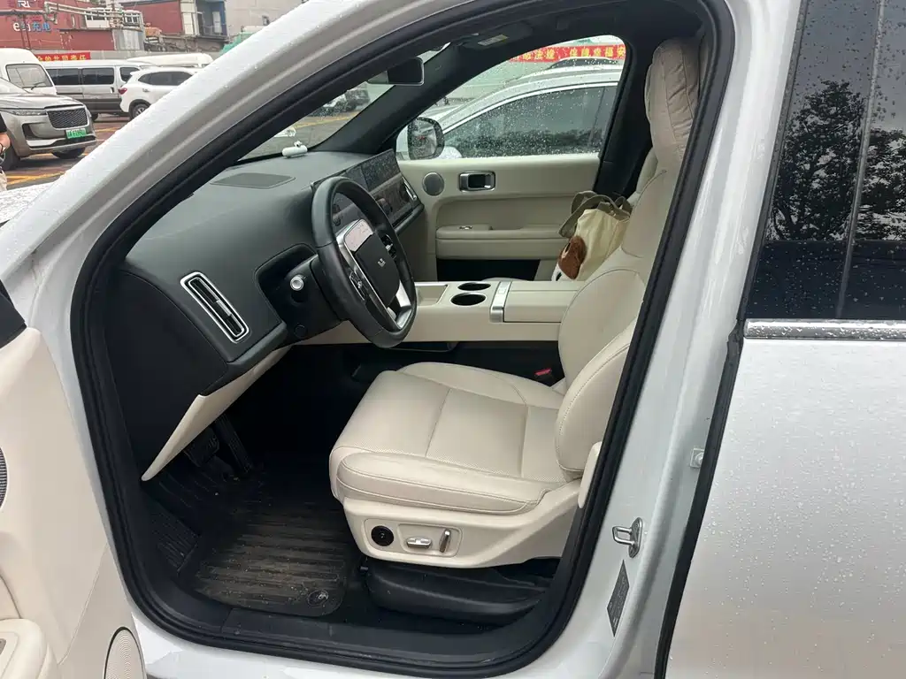 Li Auto L6 2024 Pro