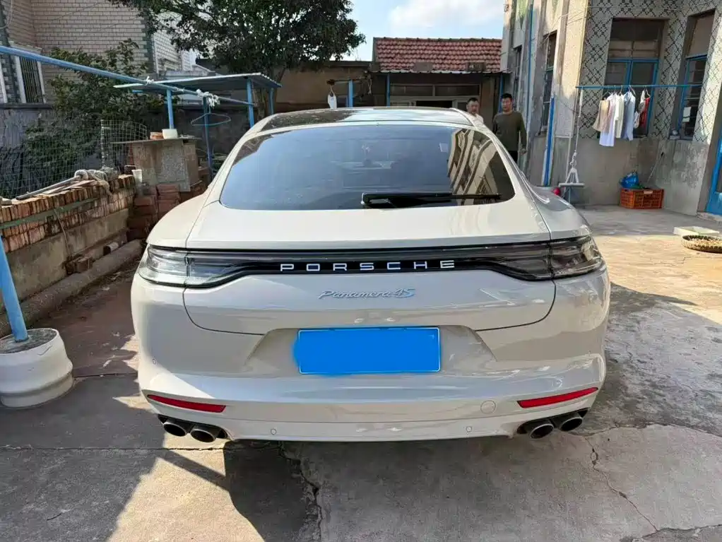 Porsche Panamera — миниатюра 4