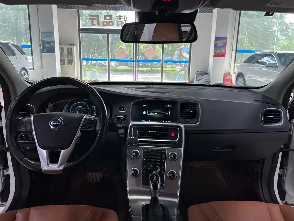 Volvo S60 2016 S60L T4