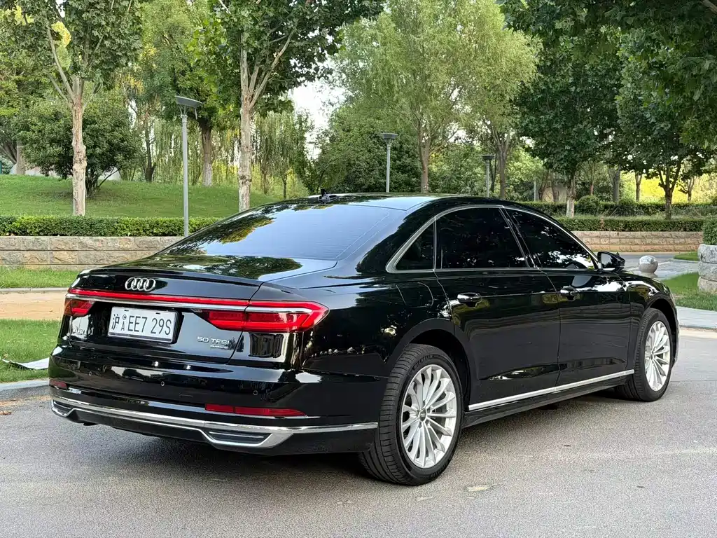 Audi A8 — миниатюра 9