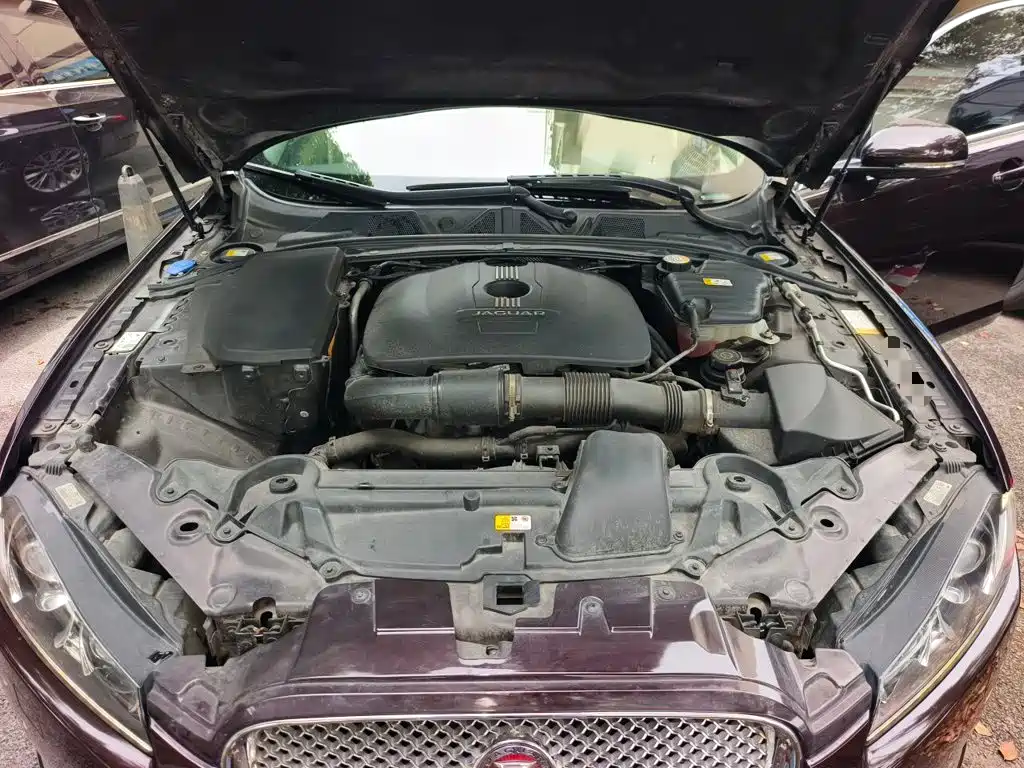 Jaguar XF — миниатюра 11