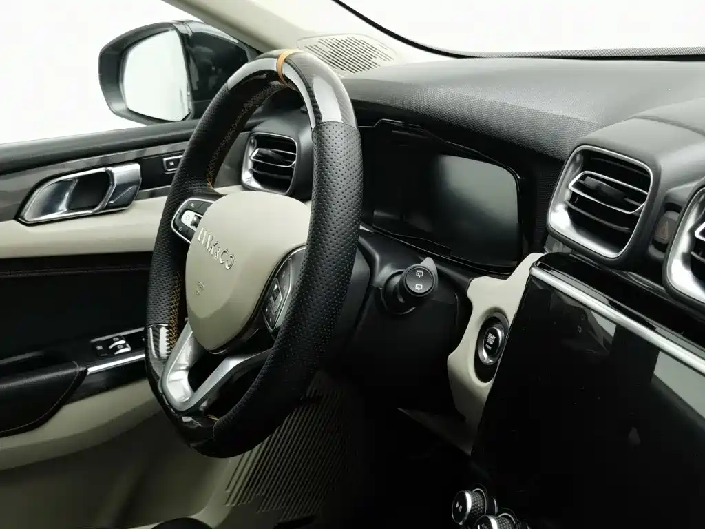 Lynk & Co 02 — миниатюра 22
