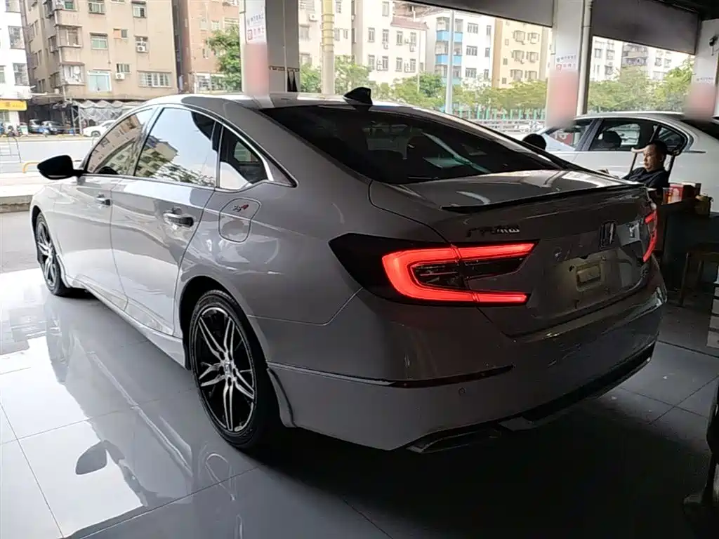 Honda Accord 2022 260TURBO Luxury