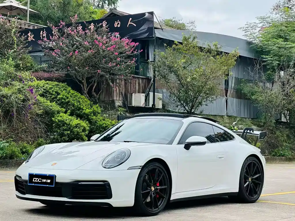 Porsche 911