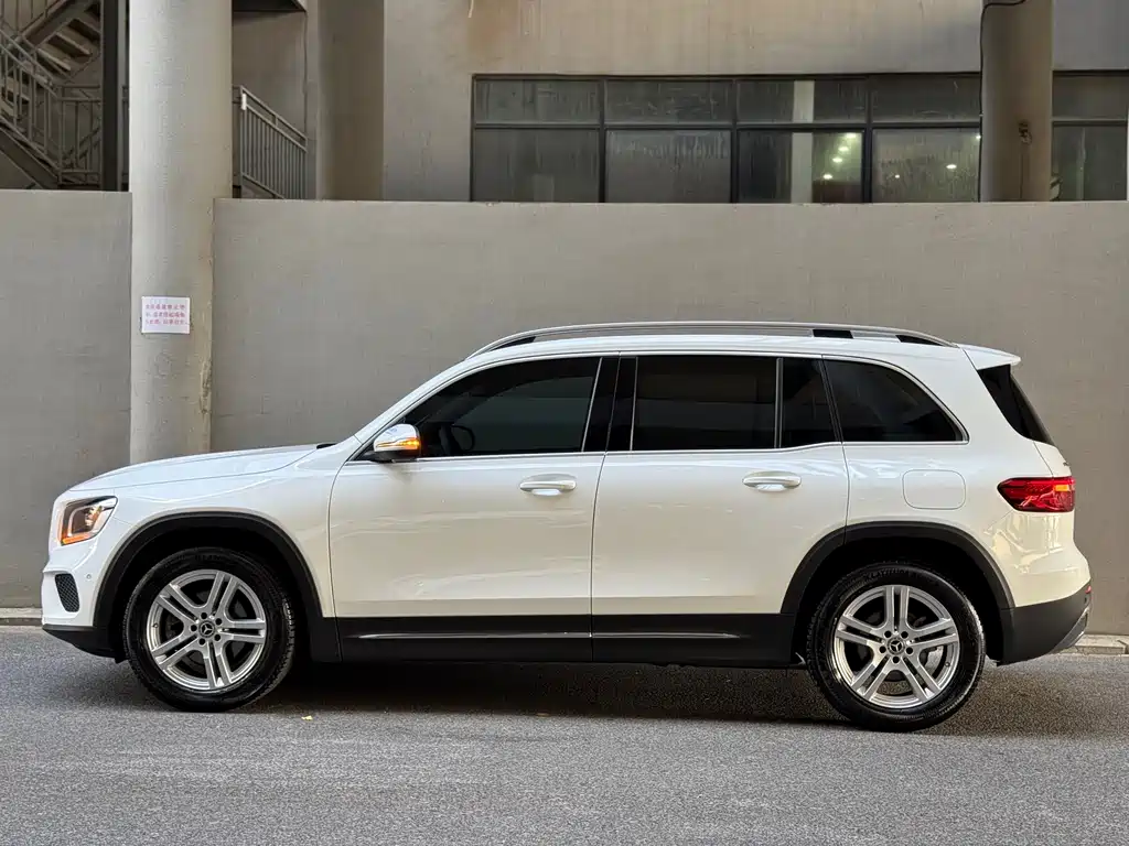 Mercedes-Benz GLB — миниатюра 3