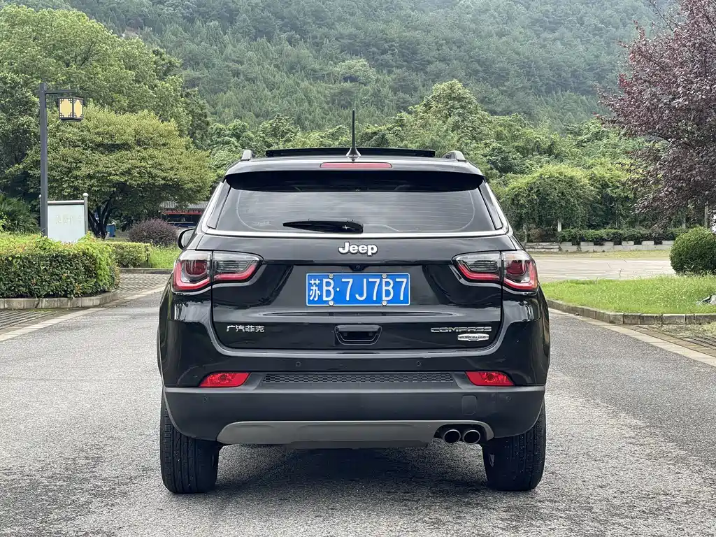 Jeep Compass — миниатюра 17