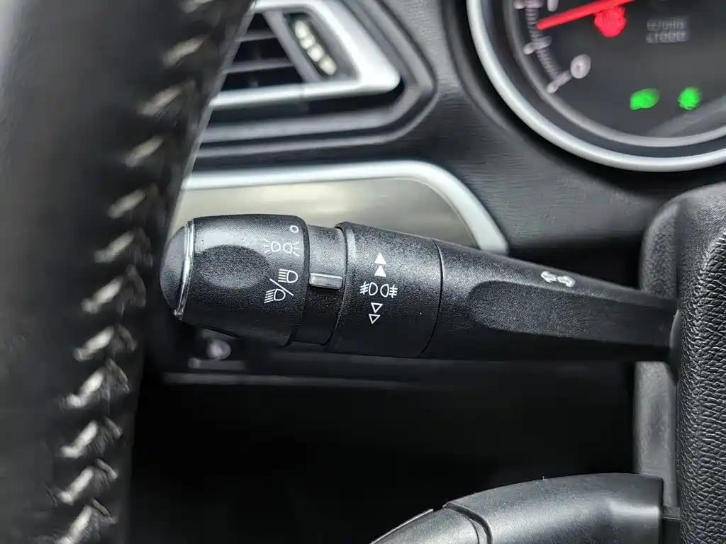 Peugeot 408 — миниатюра 21