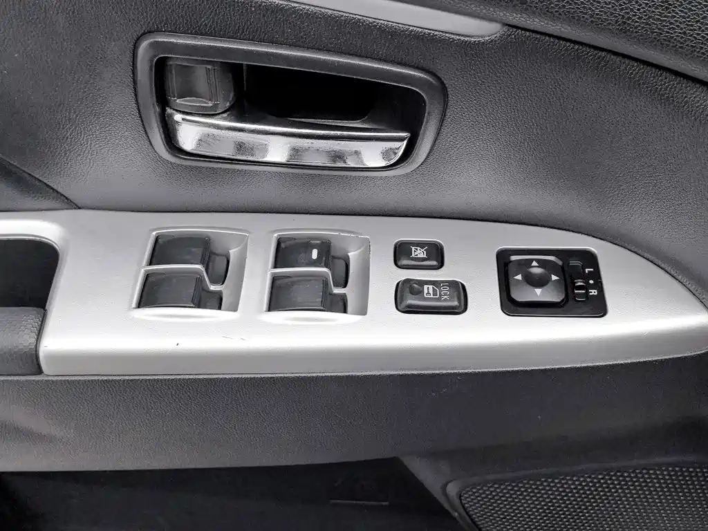 Mitsubishi ASX — миниатюра 9